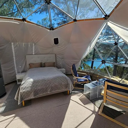 Norglamp Glamping * Hjelmeland