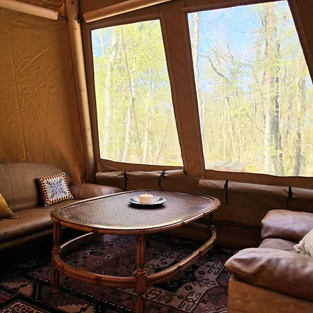 Kemp Norglamp Glamping Hjelmeland